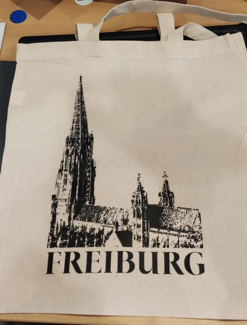 Baumwolltasche mit Freiburger Münster und Schriftzug Freiburg